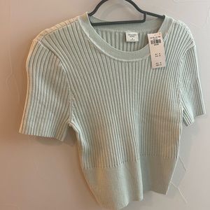 Abercrombie sage green tshirt